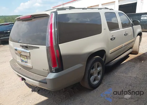 2007 Chevrolet Suburban 1500 Ltz из США, поврежденный, VIN 1GNFC16057J251932